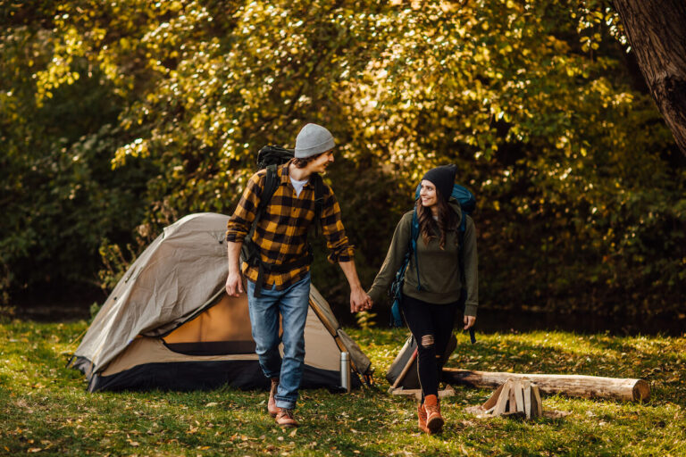 35 Romantic & Fun Camping Activities For Couples